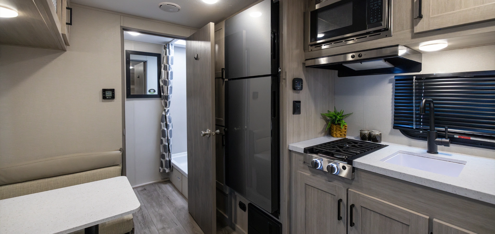 Catalina Summit Series 7 RVs